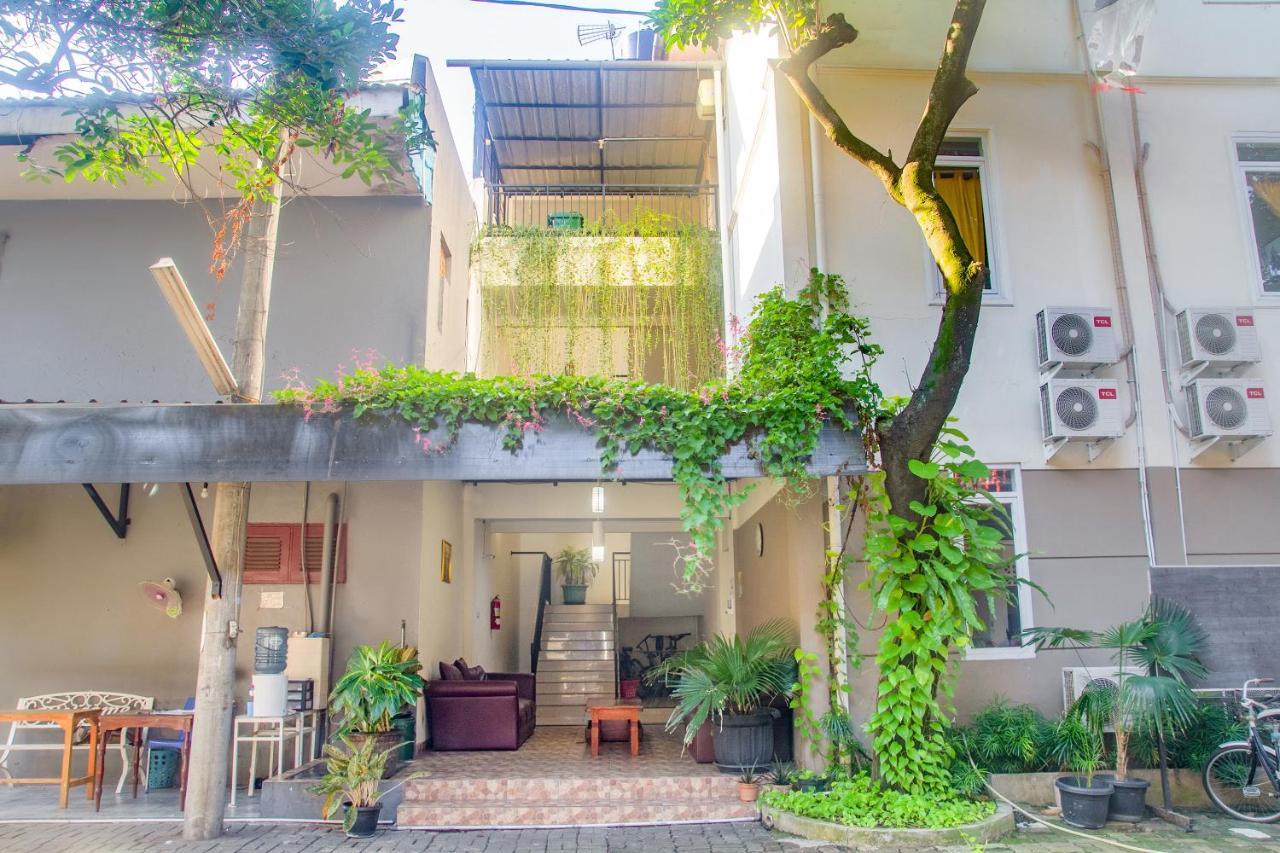 Urbanview Hotel Minongga Pondok Labu By Reddoorz 雅加达 外观 照片